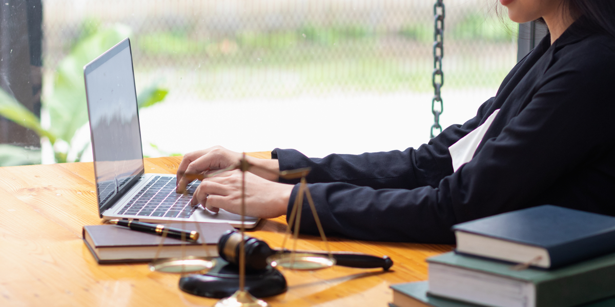 lawyer electronically briefing on laptop